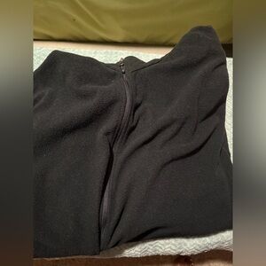 Amazon Essentials Black Fleece Jacket